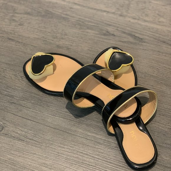 Tou Tou Sweetheart Sandals - Picture 9 of 10
